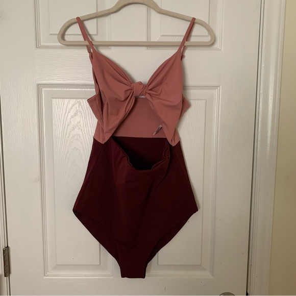Visual Mood one piece swimsuit sz XL - Picture 1 of 6